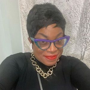 Meet your Posher, Paula